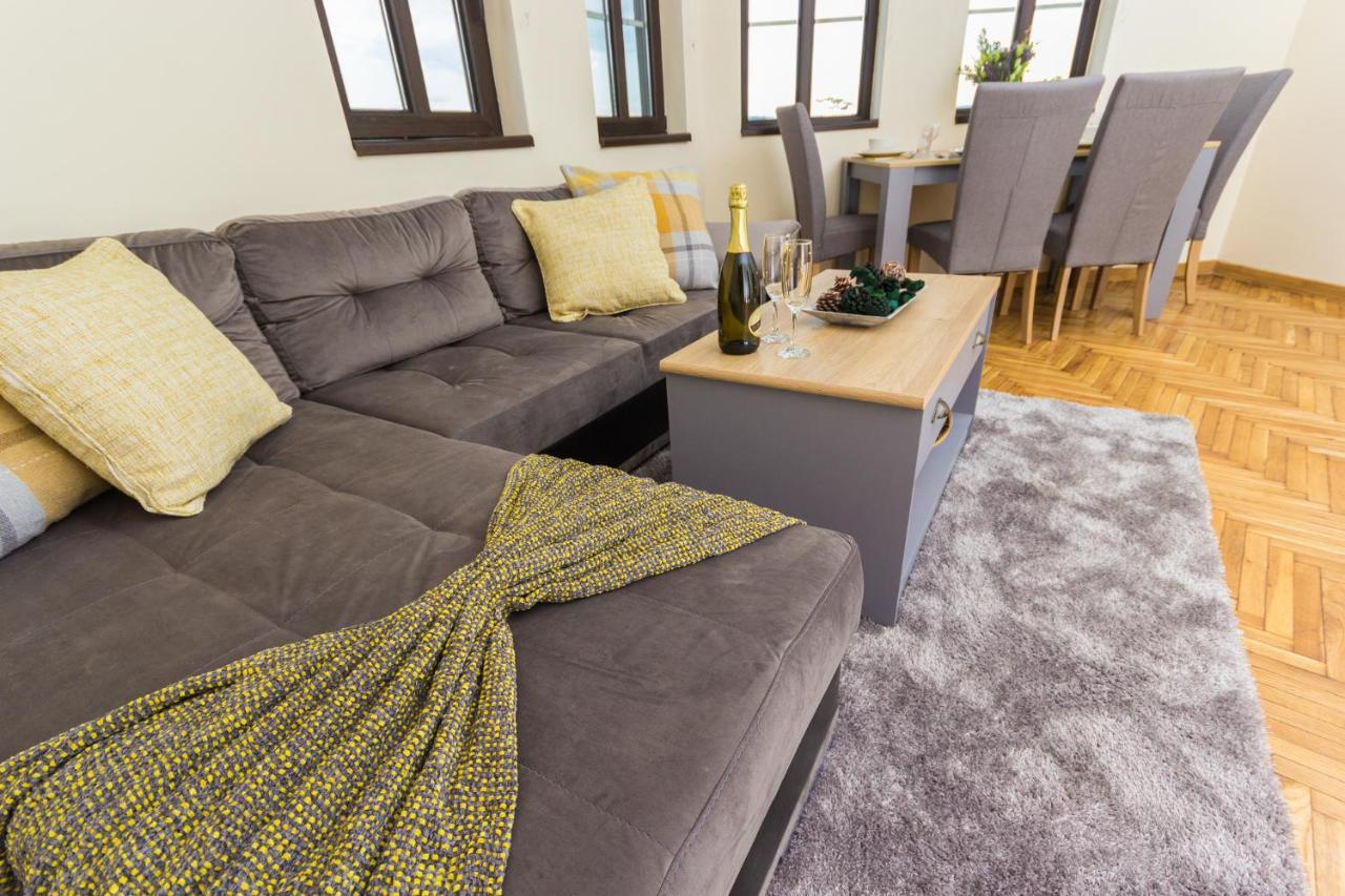 Apartment Zdravets, In The Heart Of The Old City Veliko Tarnovo Ngoại thất bức ảnh